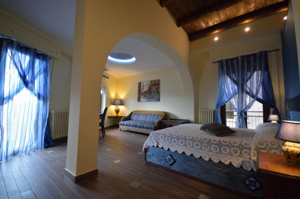 Room image 4